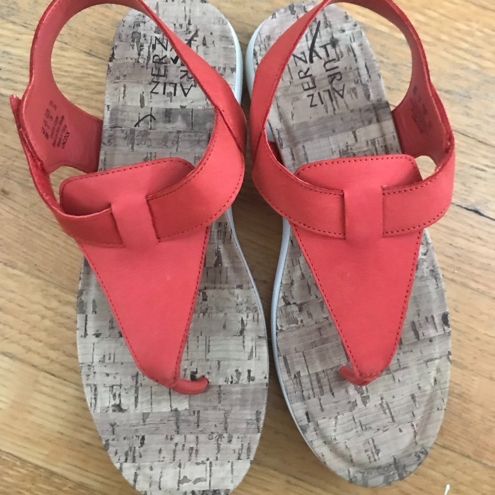 Womens Naturalizer Lincoln Nubuck Platform Sandals coral Size 9 or 5